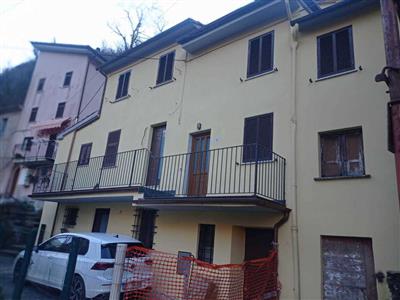 casa indipendente in vendita a Macerata
