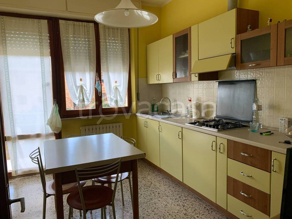 appartamento in vendita a Macerata in zona Sforzacosta
