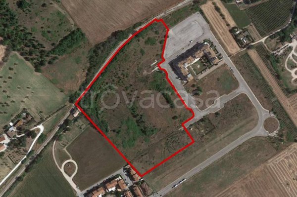 terreno agricolo in vendita a Macerata