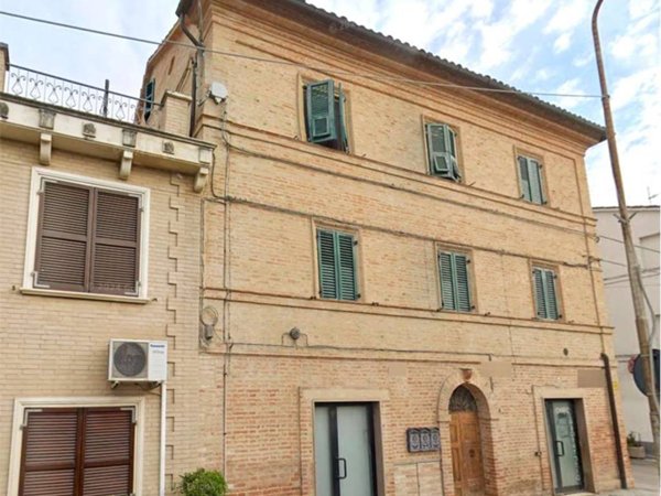 appartamento in vendita a Macerata in zona Sforzacosta