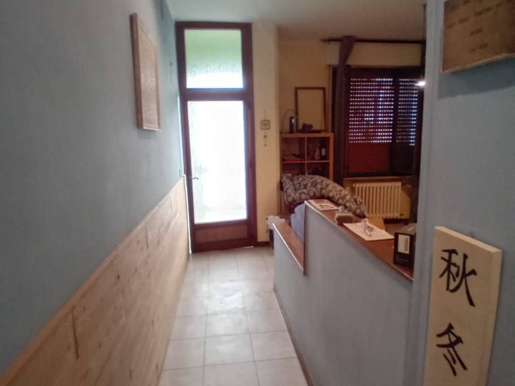 casa indipendente in vendita a Macerata in zona Villa Potenza