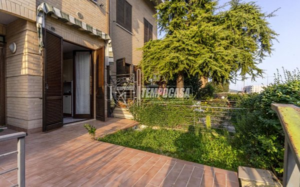 appartamento in vendita a Macerata in zona Piediripa