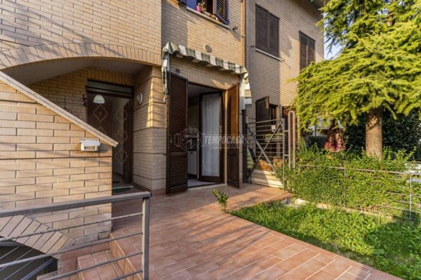 appartamento in vendita a Macerata in zona Piediripa