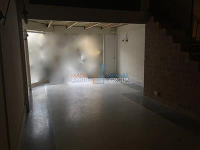 locale di sgombero in vendita a Macerata