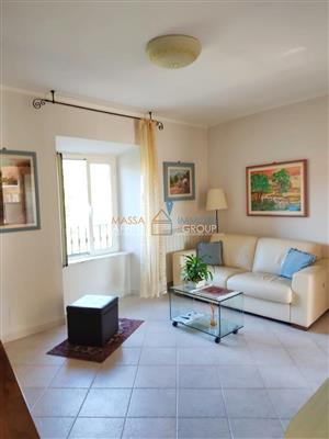 casa indipendente in vendita a Macerata