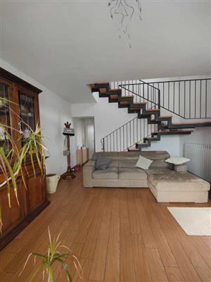 casa indipendente in vendita a Macerata