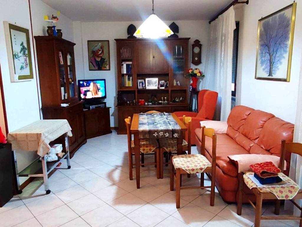 appartamento in vendita a Macerata in zona Sforzacosta