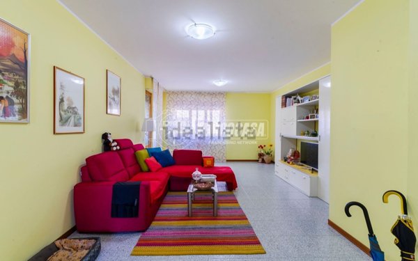 appartamento in vendita a Macerata in zona Sforzacosta