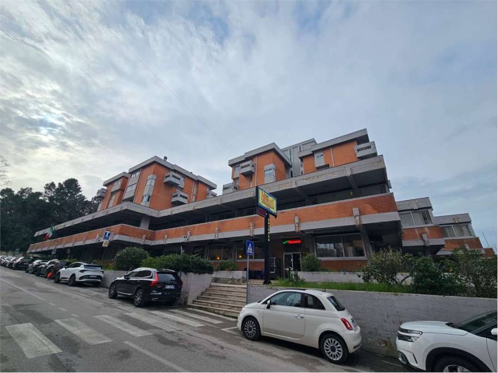 ufficio in vendita a Macerata
