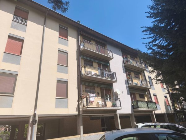 appartamento in vendita a Macerata in zona Piediripa