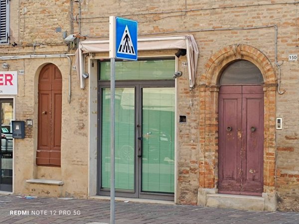 negozio in vendita a Macerata