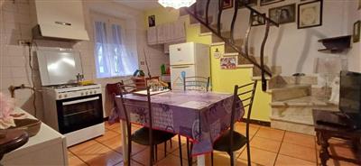 casa indipendente in vendita a Macerata