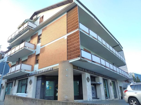ufficio in vendita a Macerata