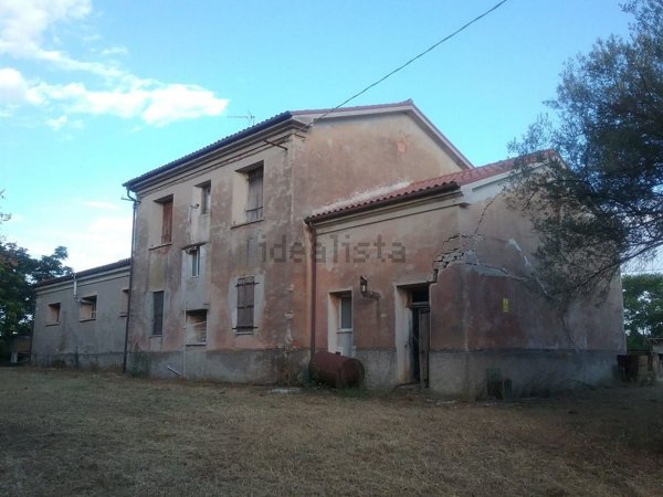 casale in vendita a Macerata