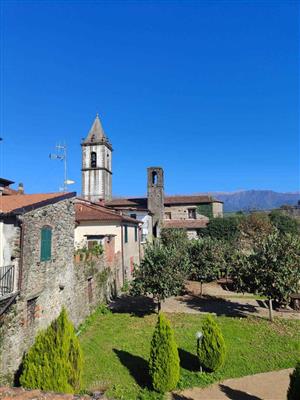 casa indipendente in vendita a Macerata