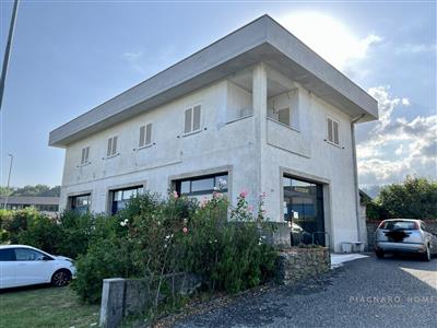 casa indipendente in vendita a Macerata