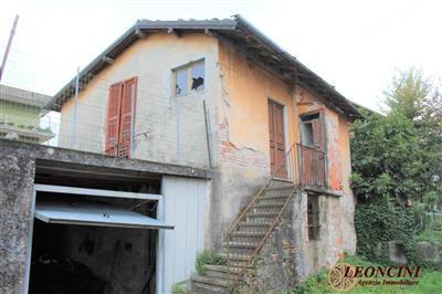 casa indipendente in vendita a Macerata