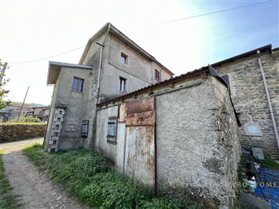 casa indipendente in vendita a Macerata