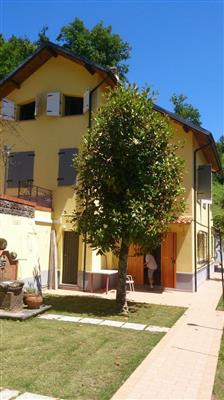 casa indipendente in vendita a Macerata