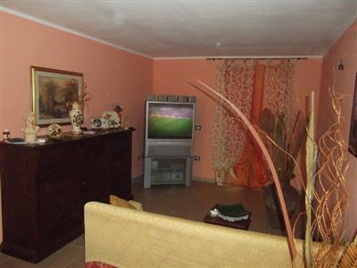 casa indipendente in vendita a Macerata