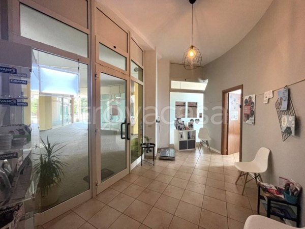 casa indipendente in vendita a Macerata in zona Villa Potenza