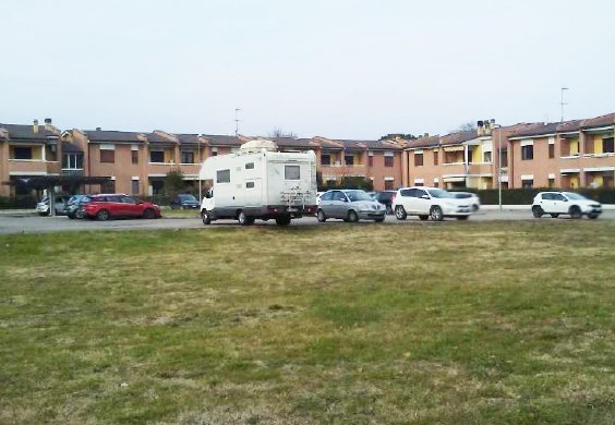 casa indipendente in vendita a Macerata in zona Villa Potenza