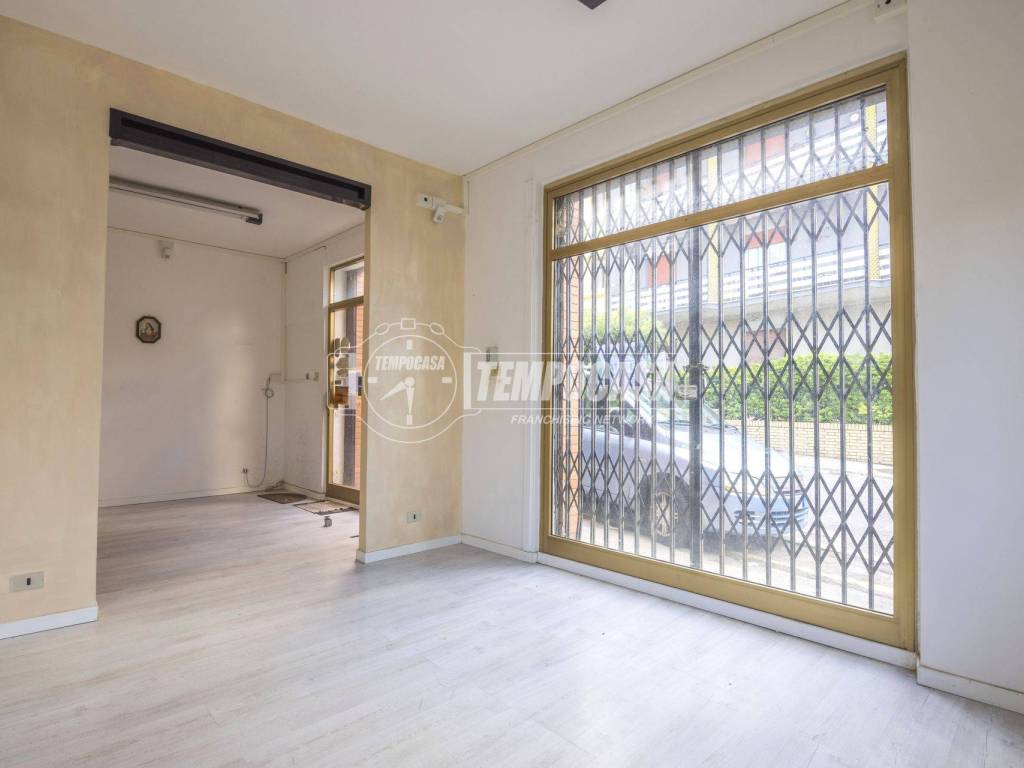 negozio in vendita a Macerata