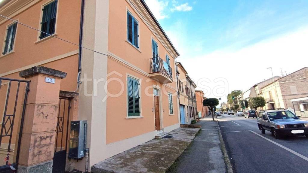 casa indipendente in vendita a Macerata in zona Sforzacosta