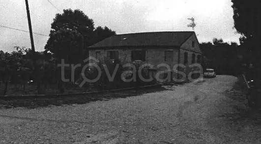 casa indipendente in vendita a Macerata