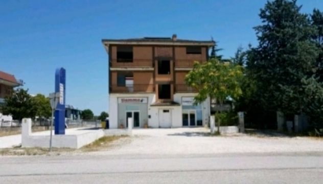 appartamento in vendita a Macerata in zona Sforzacosta