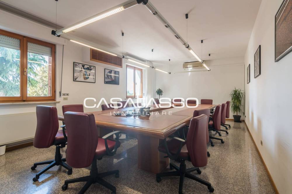 ufficio in vendita a Macerata