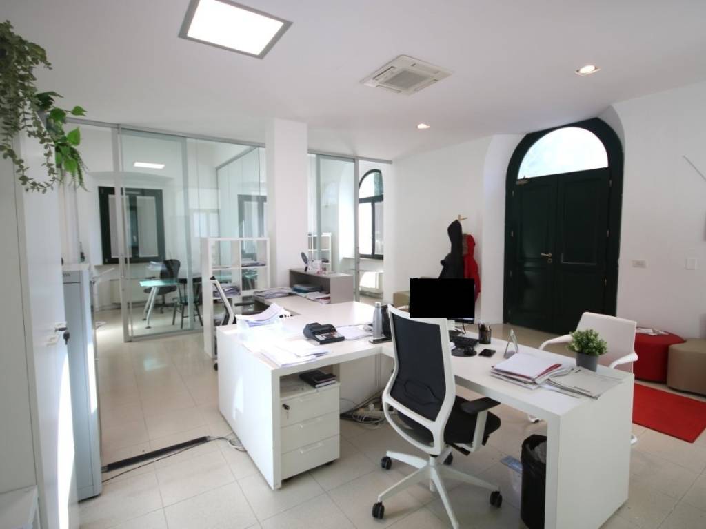 ufficio in vendita a Macerata