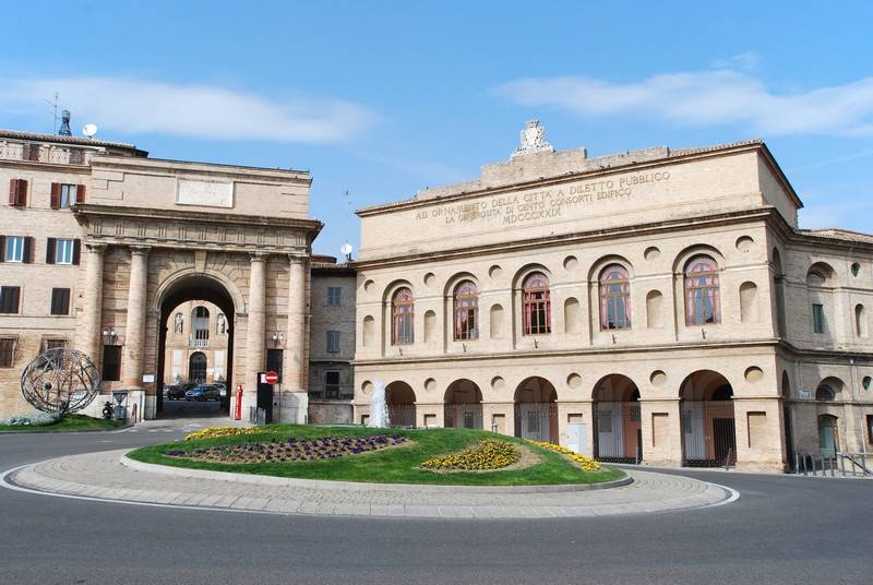 ufficio in vendita a Macerata