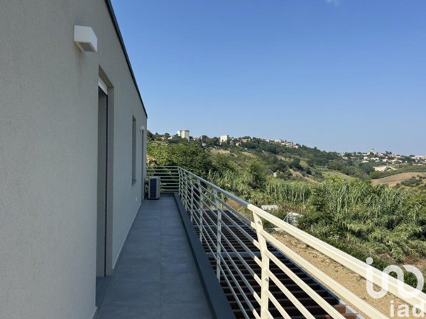 casa indipendente in vendita a Macerata