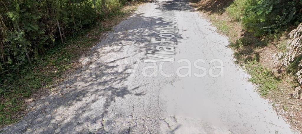 locale commerciale in vendita a Macerata