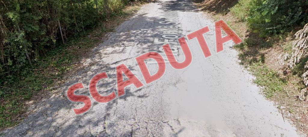 locale commerciale in vendita a Macerata