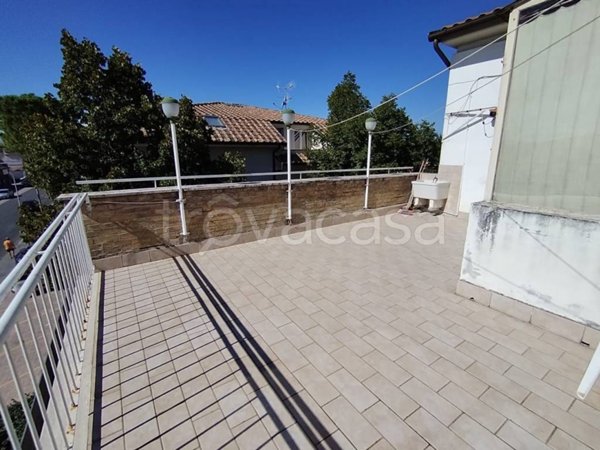 appartamento in vendita a Macerata in zona Sforzacosta