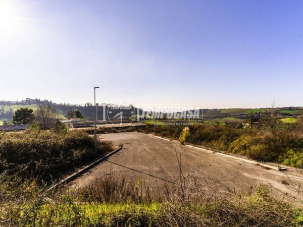 terreno agricolo in vendita a Macerata