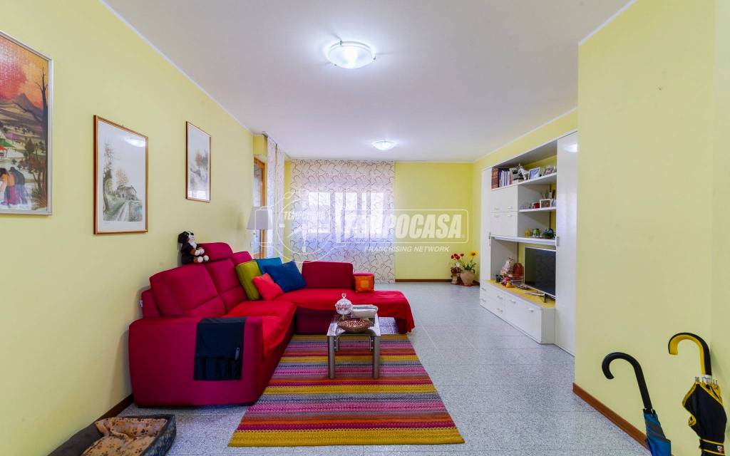 appartamento in vendita a Macerata in zona Sforzacosta