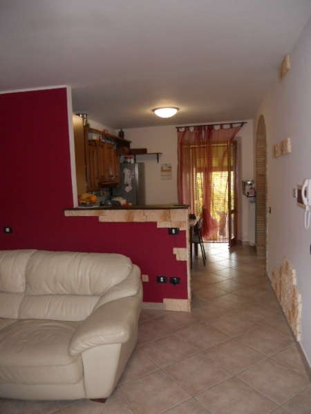 casa indipendente in vendita a Macerata