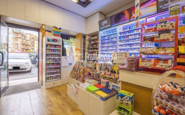 negozio in vendita a Macerata