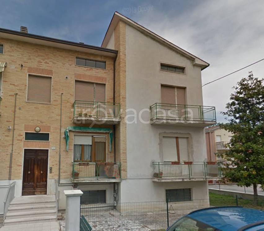 appartamento in vendita a Macerata in zona Sforzacosta