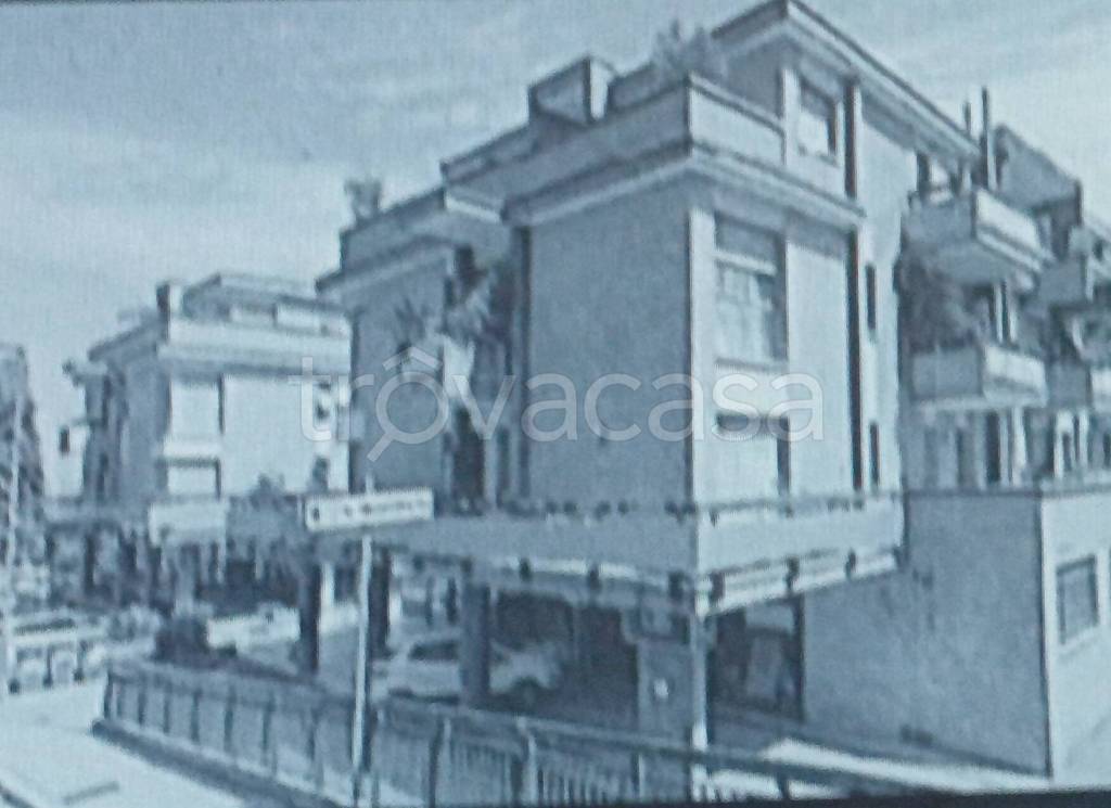 ufficio in vendita a Macerata