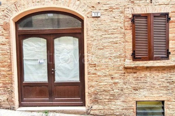 negozio in vendita a Macerata