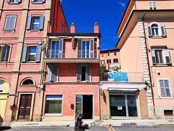 ufficio in vendita a Macerata