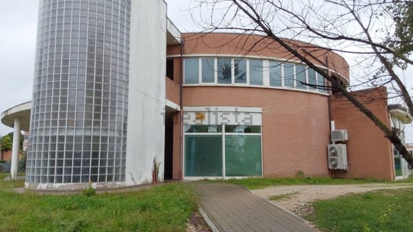 casa indipendente in vendita a Macerata in zona Villa Potenza