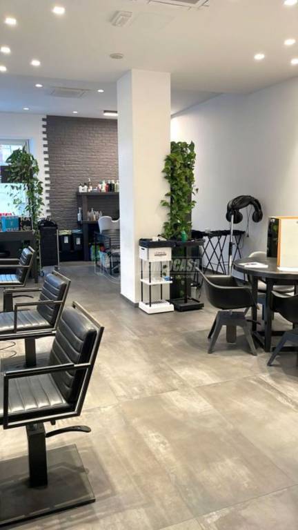 negozio in vendita a Macerata