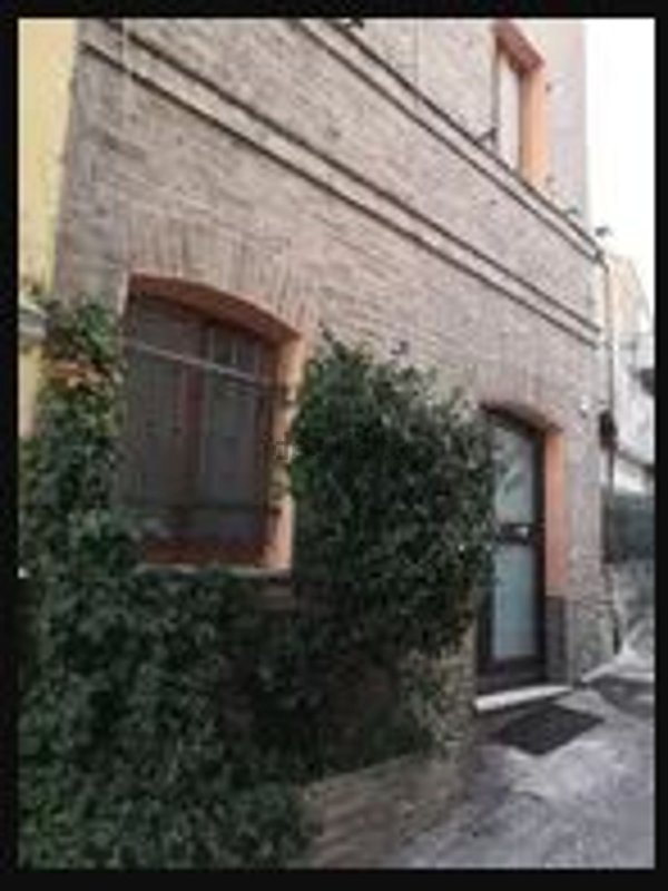casa indipendente in vendita a Macerata