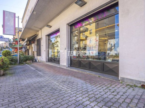 negozio in vendita a Macerata