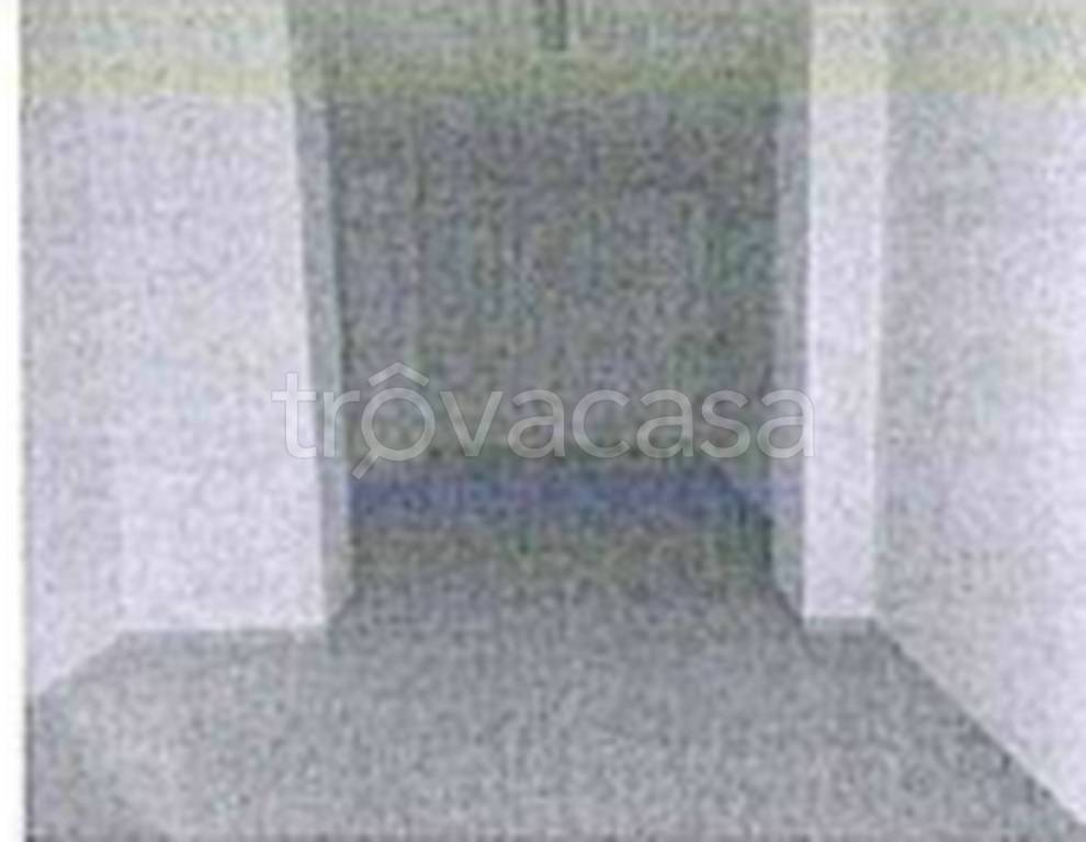 locale commerciale in vendita a Macerata